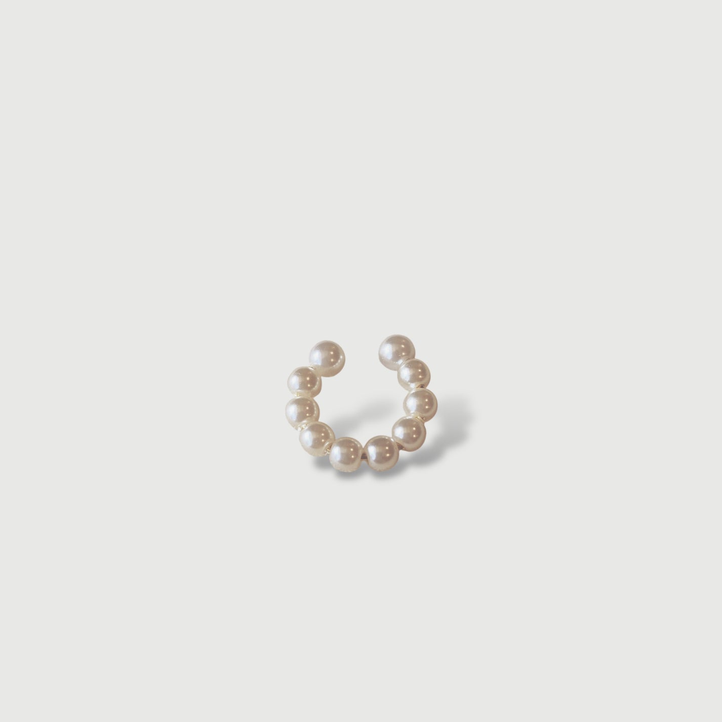 Pearl ear cuff