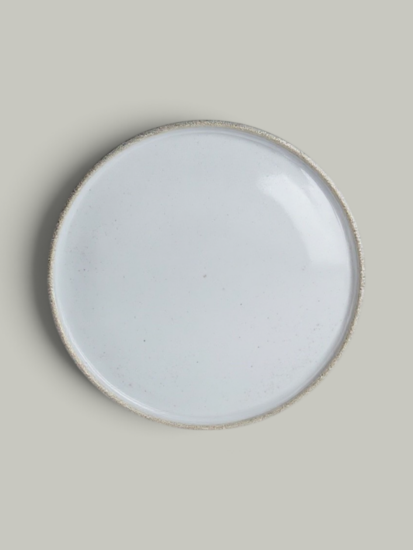 Assiette grise